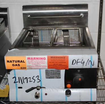 Lincat DC04 Single Tank Natural Gas Doughnut Fryer CK0546 - RET1610