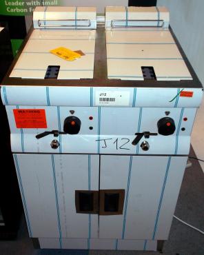 Lincat J12 Twin Tank Electric Fryer - RET1884