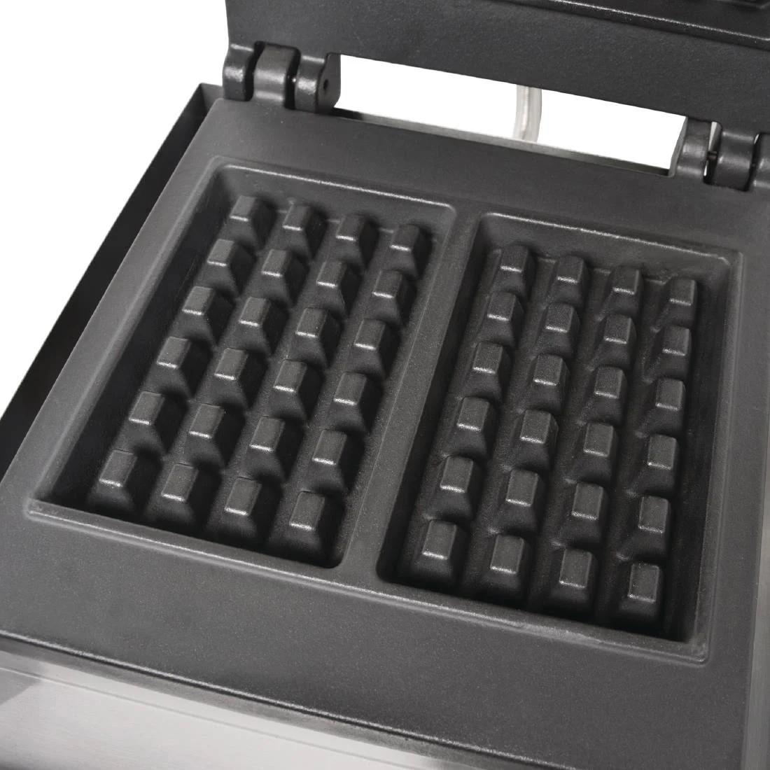 Buffalo Waffle Maker DB170