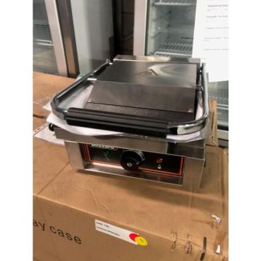 Blizzard BRSCG1 1800W Single Contact Grill Bottom Smooth (GRADED)