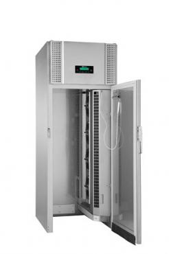 Gram KPS 60 CF Blast Chiller - Roll-in - Remote