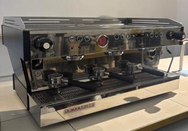 Coffee Machine, Vogue Prep Table, Samsung Microwave, Convection oven, Single Sink, Fridge, Contact Grill, Display Case