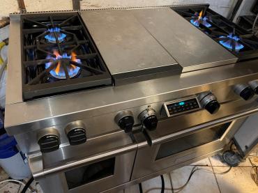 Wolf professional oven for kitchen