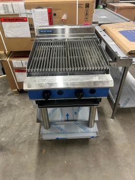 RET49097 - Blue Seal Evolution G594 Gas Chargrill - LPG On Leg Stand