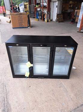 RET51438 - Cater-Cool CK0503LED Commercial Triple Hinged Door Bottle Cooler with LED Lighting. 900mm.