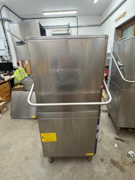 RET51492 - Cater-Wash CK2575AA DLUX Commercial Passthrough (Hood Type) Dishwasher With ZERO LIME, Suitable for Hard Water 