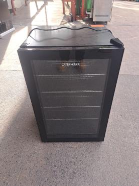 RET51532 - Cater-Cool CK5115 115ltr Single Door Black Eco Bottle Cooler