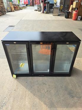 RET51547 - Cater-Cool CK0503LED Commercial Triple Hinged Door Bottle Cooler with LED Lighting. 900mm.
