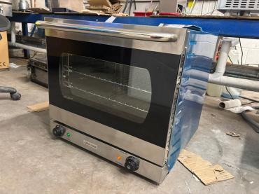RET51764 - Cater-Cook CK0303 47 Litre Electric Convection Oven - 4 x 18