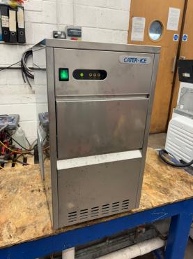 RET51884 - Cater-Ice CK2020 Automatic Commercial Bullet Ice Machine - 20kg/24hr - 5kg Bin - FRESH WATER EVERY TIME.