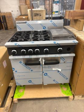 RET52195 - Blue Seal Cobra Series CR9C Static Oven with 300mm Griddle & 4 Open Burners