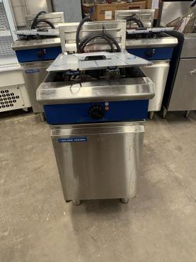 RET52282 - Blue Seal E43 Single Tank, Manual Control Electric Fryer