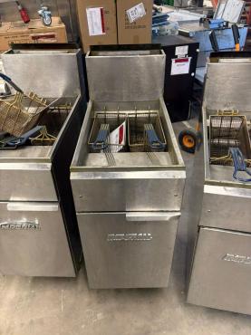 RET52290 - Imperial CIFS-40/N 22 Ltr Natural Gas Freestanding Single Tank Fryer (2 x Baskets)