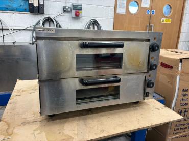 RET52406 - Cater-Cook Twin Deck Electric Pizza Oven - 8 x 9