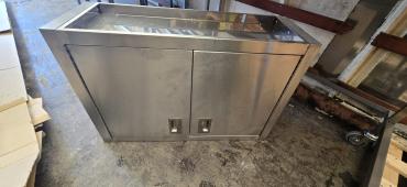 RET52459 - Cater-fabs fully welded wall cupboard