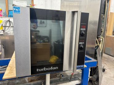 RET52479 - Blue Seal E32D4 Turbofan Electric Convection Oven - CKE32D4