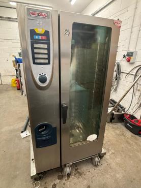 RET52540 - Rational SCC201E 20 x 1/1 GN Grid Electric Self Cooking Center