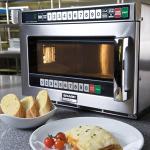 Sharp R1900M 1900W Commercial Microwave