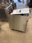 RET52283 - Blue Seal E43 Single Tank, Manual Control Electric Fryer